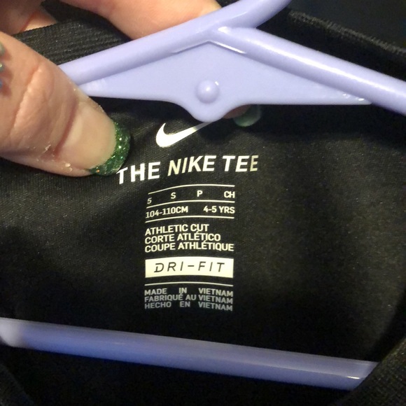 2 Nike Dry Fit T-shirts. - Picture 5 of 6